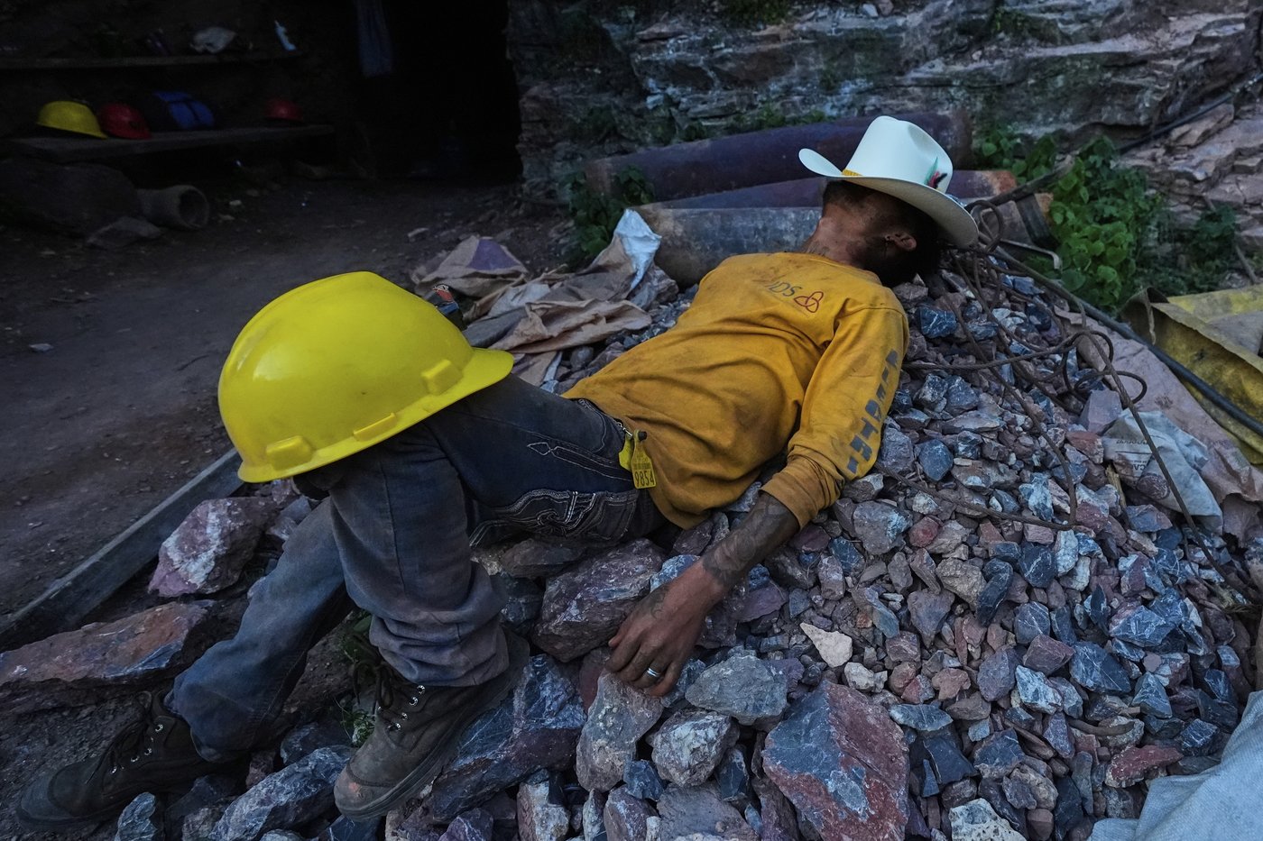 Illegal gold mining is fueling a 'mercury boom' in Mexico, poisoning people and the environment | iNFOnews.ca