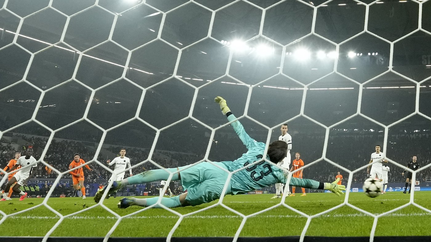 Barcelona, Inter and upstart Brest win again in Champions League. Bizarre penalty dooms Aston Villa | iNFOnews.ca
