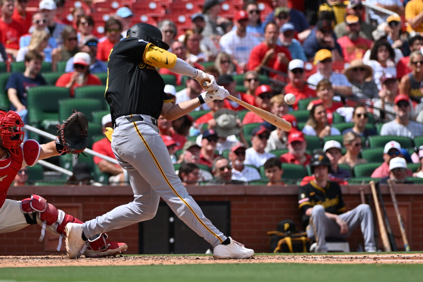 Flores Jr., Lowe hit homers to spark Pirates to 6-2 win over Cardinals | iNFOnews.ca Flores Jr., Lowe hit homers to spark Pirates to 6-2 win over Cardinals | iNFOnews.ca