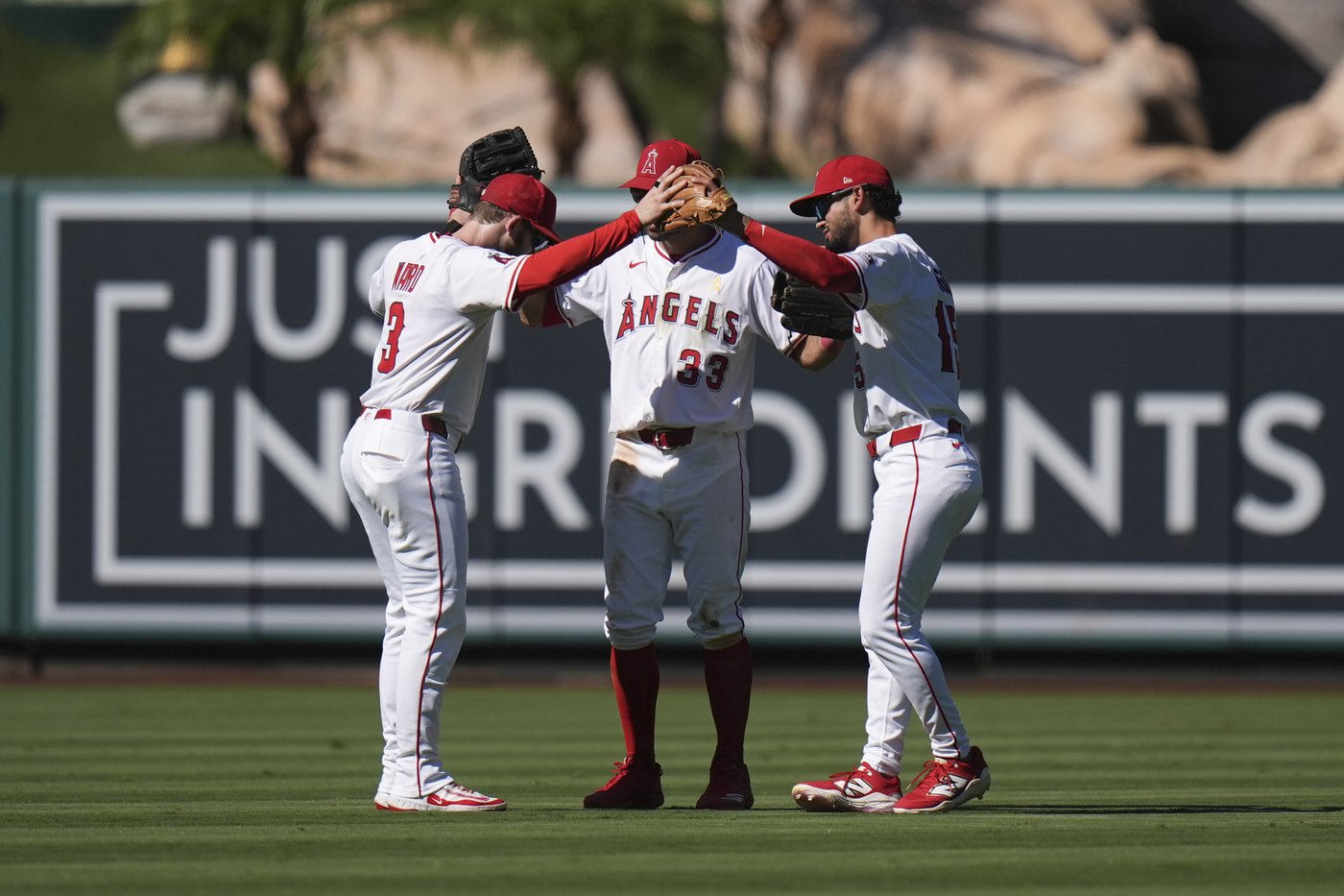 Travis d'Arnaud's RBI double in eighth inning lifts Angels to 4-3 win over Athletics | iNFOnews.ca Travis d'Arnaud's RBI double in eighth inning lifts Angels to 4-3 win over Athletics | iNFOnews.ca