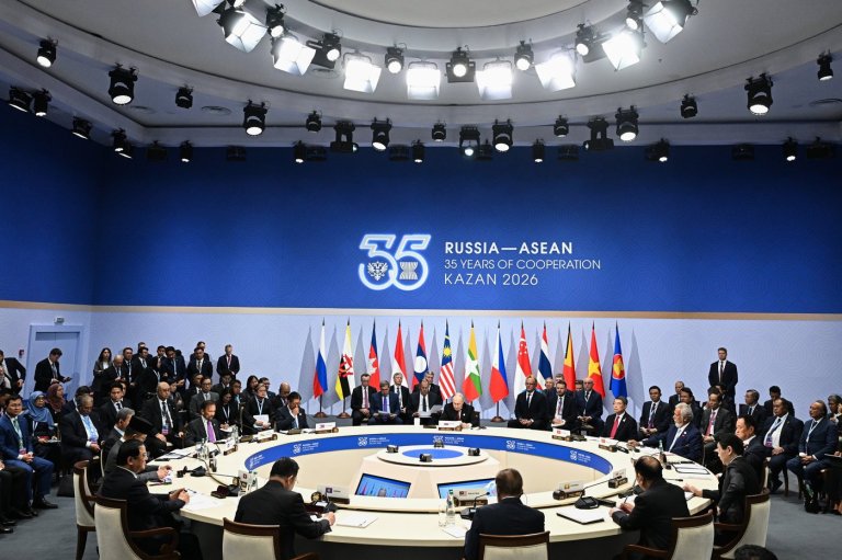 Putin and leaders of Southeast Asia agree to bolster ties at a summit in Russia | iNFOnews.ca