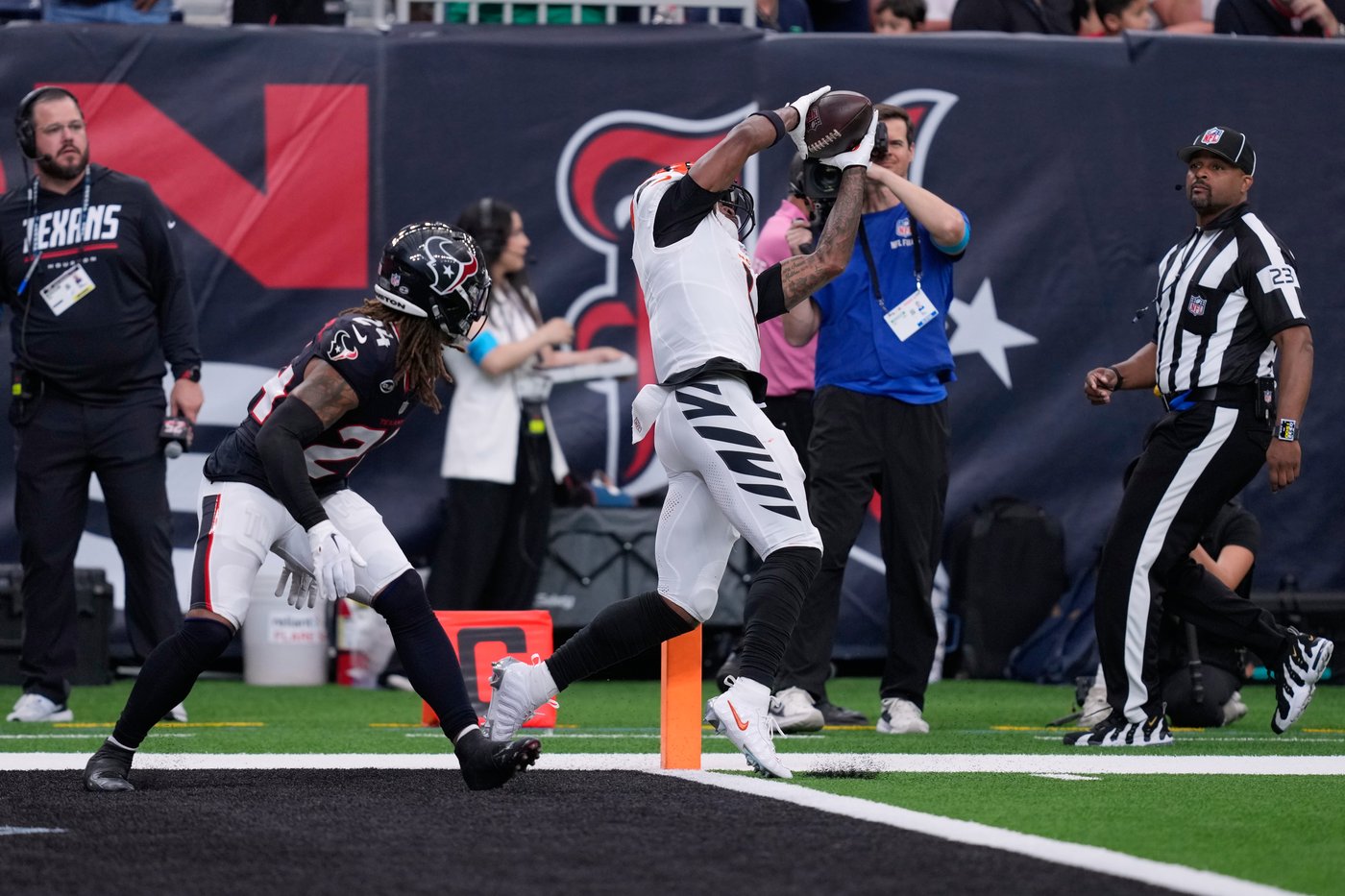 Stifling defense, Burrow give Bengals a different outlook this season at 2-0 | iNFOnews.ca Stifling defense, Burrow give Bengals a different outlook this season at 2-0 | iNFOnews.ca