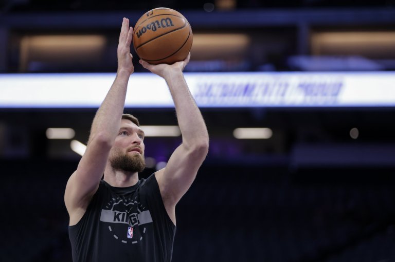 Kings star Domantas Sabonis returns against Wizards after missing 27 games because of knee injury | iNFOnews.ca