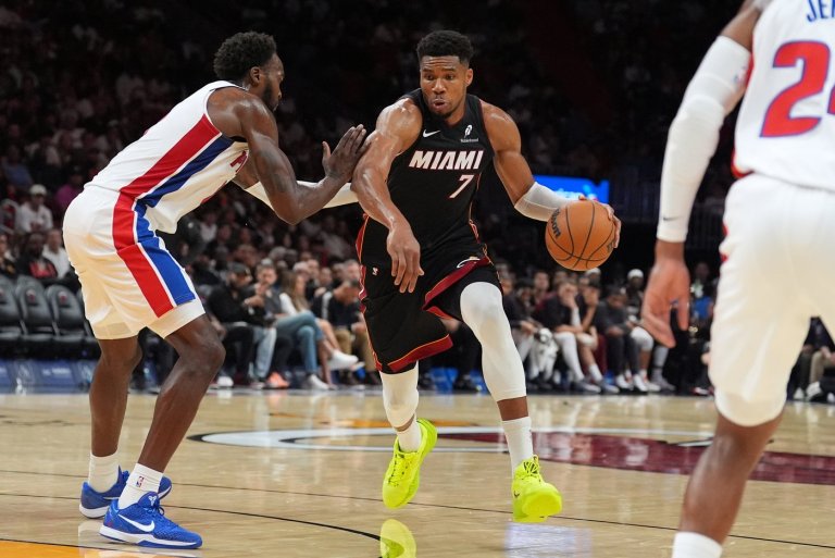 Giannis Antetokounmpo is off to fast start, but the Miami Heat are still 0-2 to open the season | iNFOnews.ca