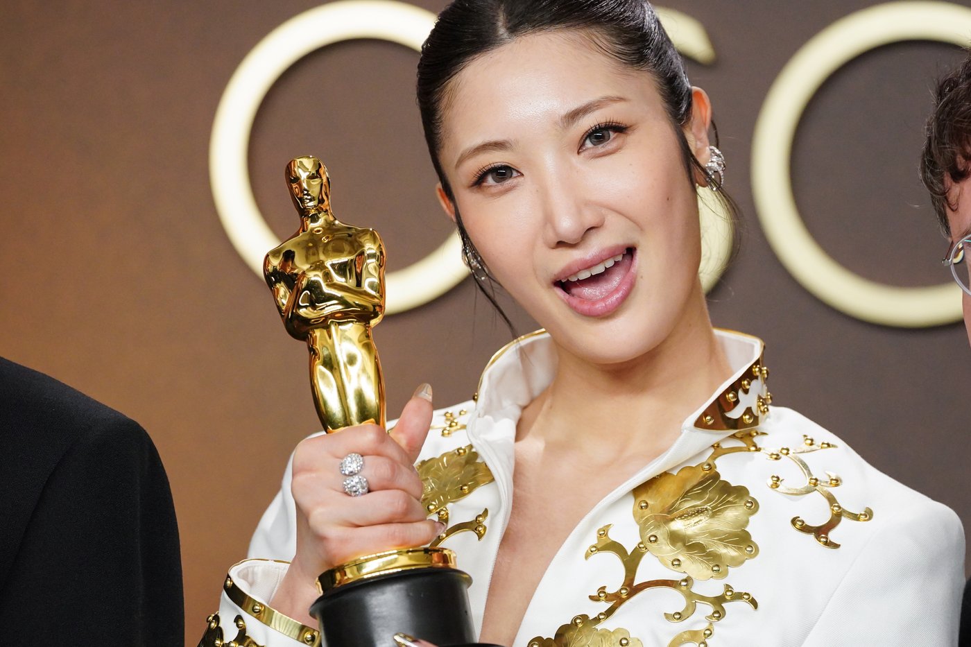 'Golden' from 'KPop Demon Hunters' wins Oscar for best original song. 'Sinners' wins best score | iNFOnews.ca 'Golden' from 'KPop Demon Hunters' wins Oscar for best original song. 'Sinners' wins best score | iNFOnews.ca