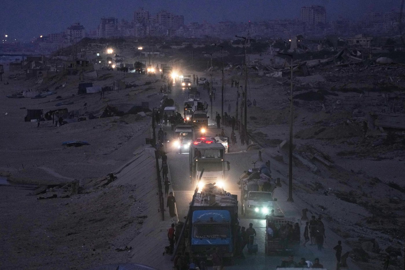 Airstrikes and gunfire kill at least 59 people in Gaza as pressure grows for ceasefire, hostage deal | iNFOnews.ca