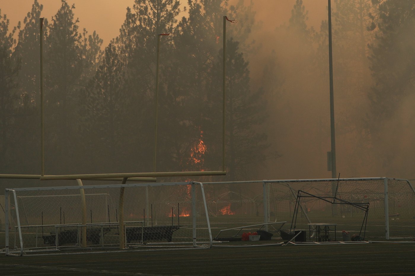 Eastern Washington fires have burned 600 structures and forced the evacuation of 5,000 homes | iNFOnews.ca