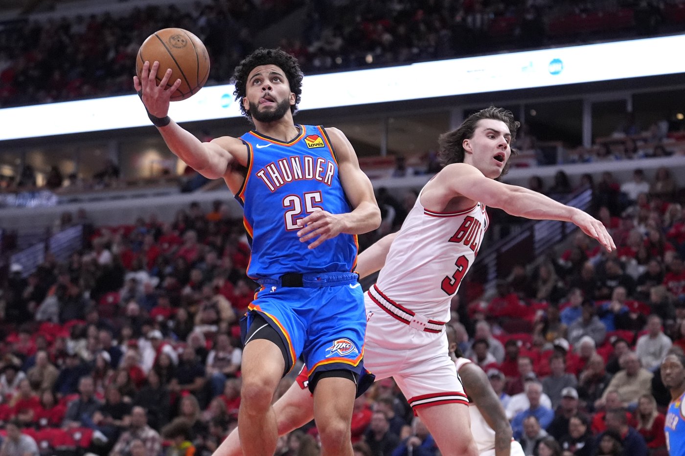 Gilgeous-Alexander, Holmgren lead Thunder to easy win over Bulls, 114-95 | iNFOnews.ca