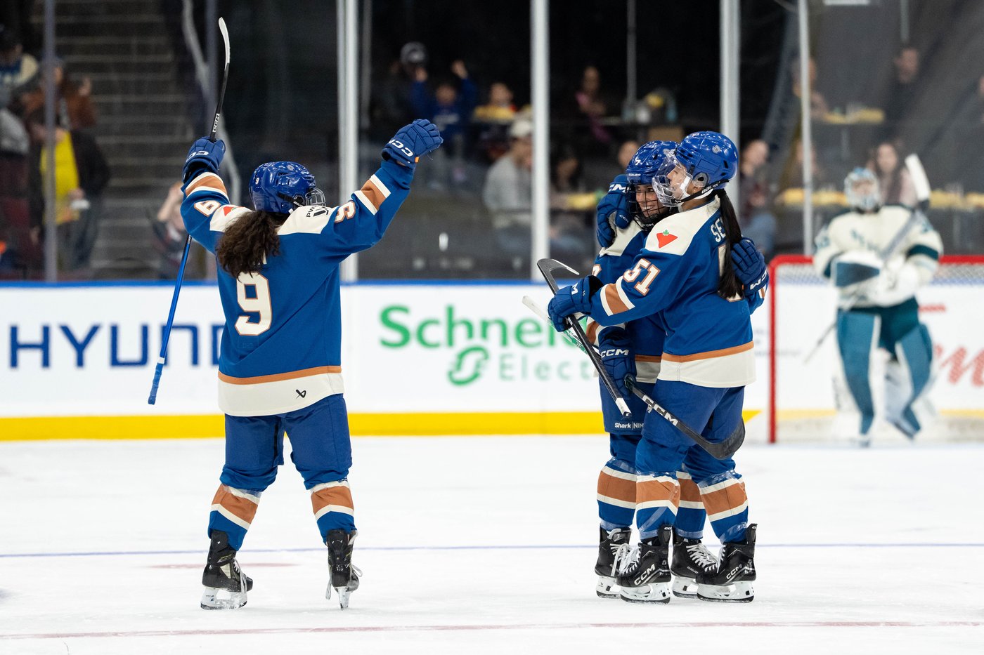 Goldeneyes impressed with skill, versatility of rookie Samoskevich | iNFOnews.ca