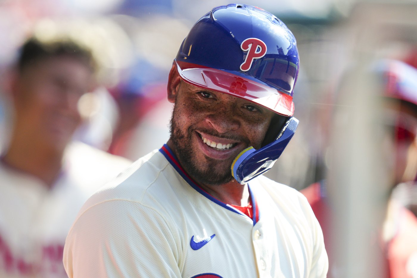 Bohm, Schwarber each hit 2-run homers to power Phillies past Reds, 5-1 | iNFOnews.ca