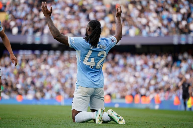 Man City wins 8-goal thriller against Sunderland to move clear at top of Premier League | iNFOnews.ca