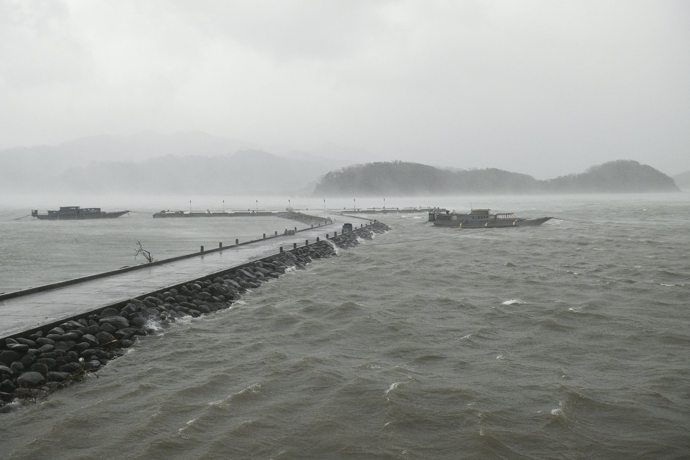 Typhoon Usagi wreaks more damage and misery in Philippines as yet another storm looms | iNFOnews.ca