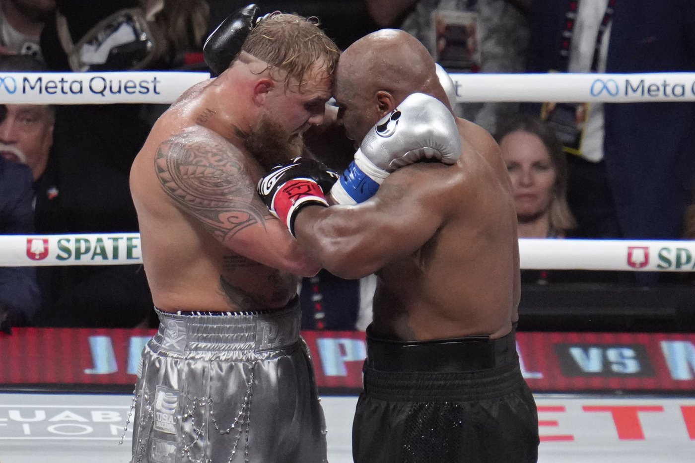 Jake Paul, 27, beats 58-year-old Mike Tyson as the hits don't match the hype | iNFOnews.ca