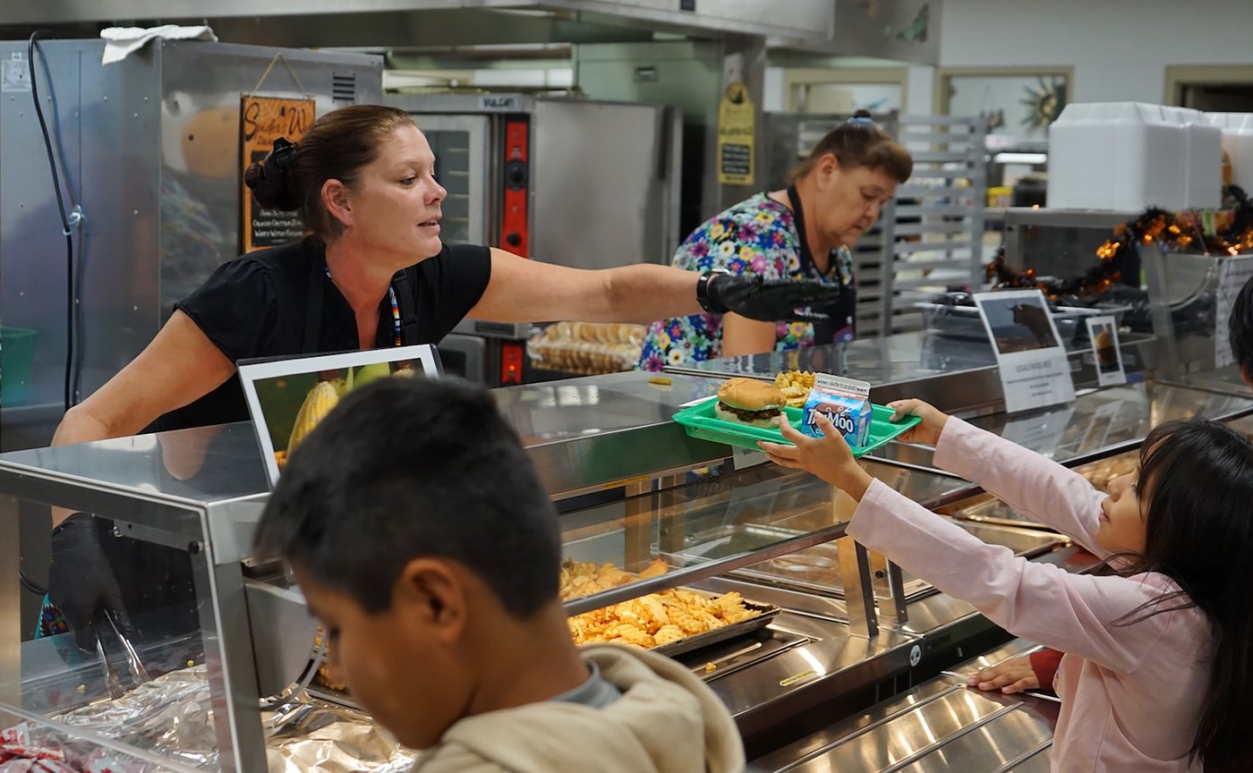 Executive order ensures summer food assistance for Wyoming kids | iNFOnews.ca