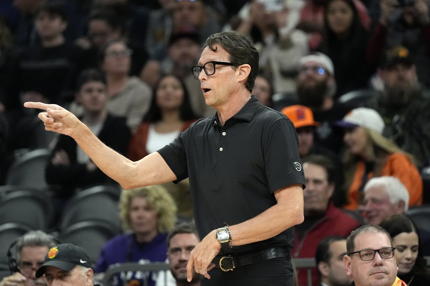 Bradley Beal leads with 25 points off the bench, Suns pull away late to beat the Hawks 123-115 | iNFOnews.ca Bradley Beal leads with 25 points off the bench, Suns pull away late to beat the Hawks 123-115 | iNFOnews.ca