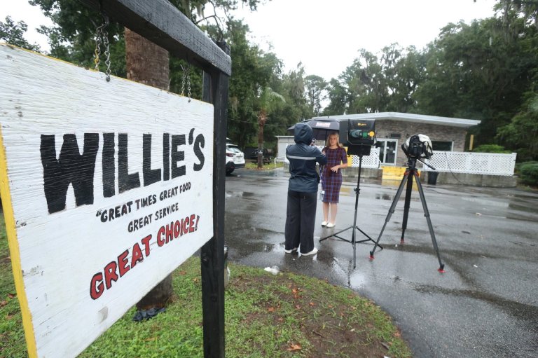 3 men, 1 woman identified as dead after weekend bar shooting in South Carolina | iNFOnews.ca