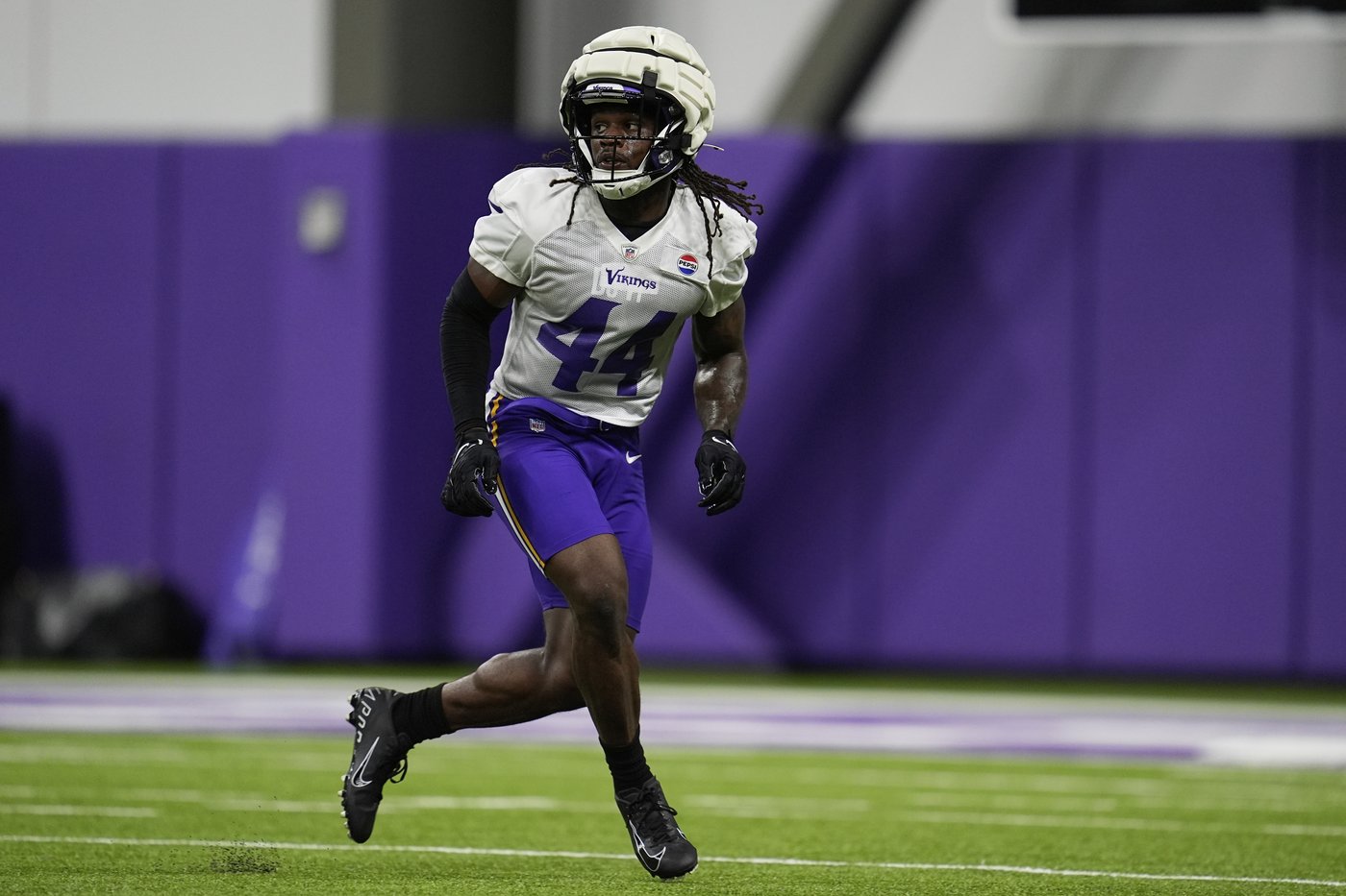 Vikings, versatile safety Josh Metellus agree to 3-year, $36M extension, AP source says | iNFOnews.ca