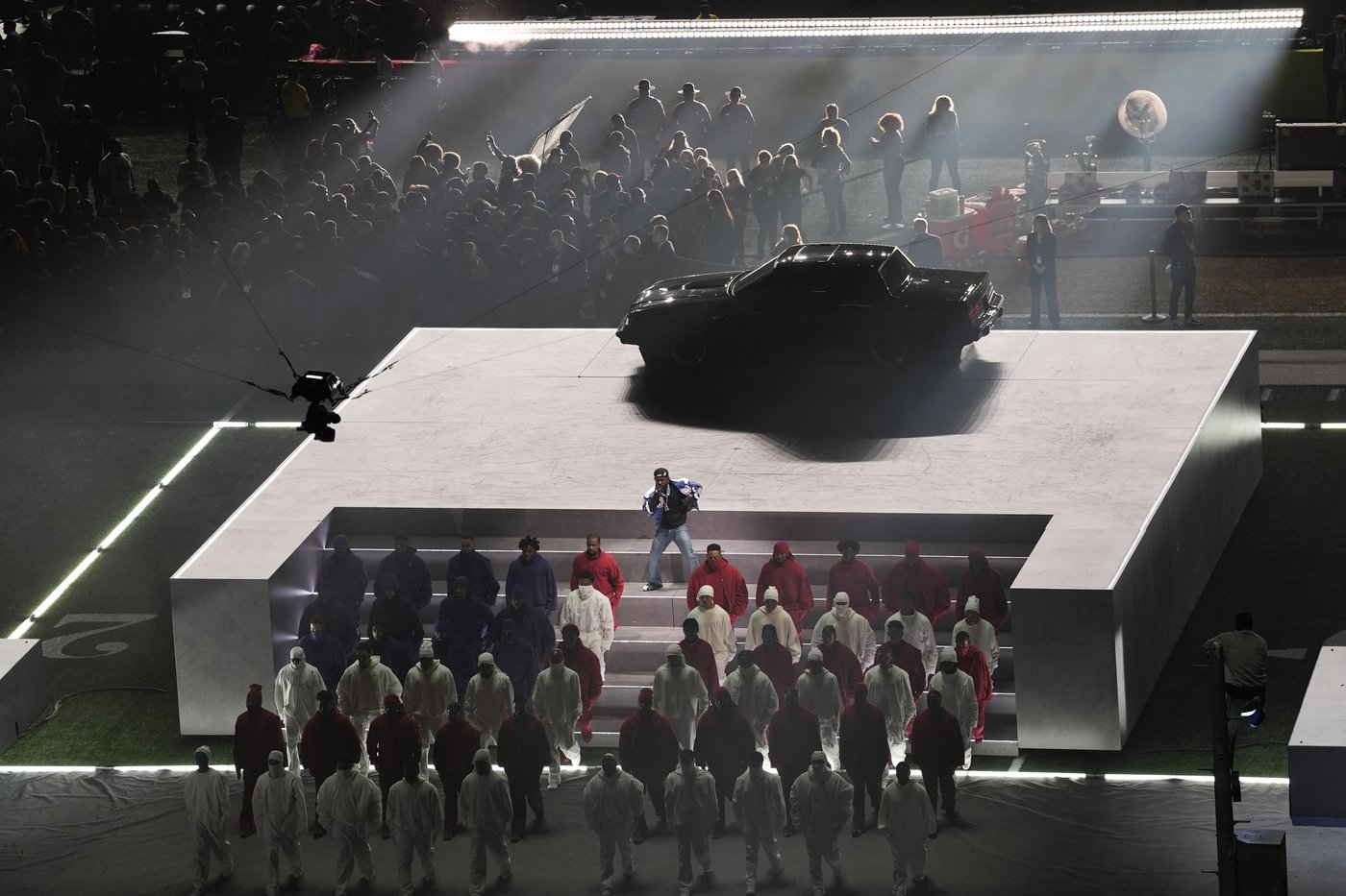 Review: Kendrick Lamar brings America and 'Not Like Us' into history-making Super Bowl halftime show | iNFOnews.ca Review: Kendrick Lamar brings America and 'Not Like Us' into history-making Super Bowl halftime show | iNFOnews.ca