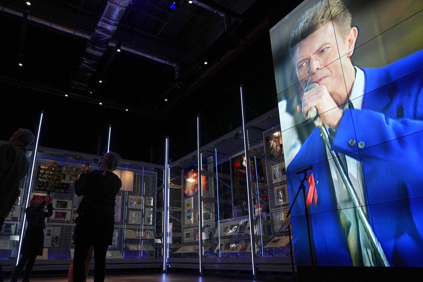 David Bowie archive opens in London chronicling five decades of icon's restless creativity | iNFOnews.ca