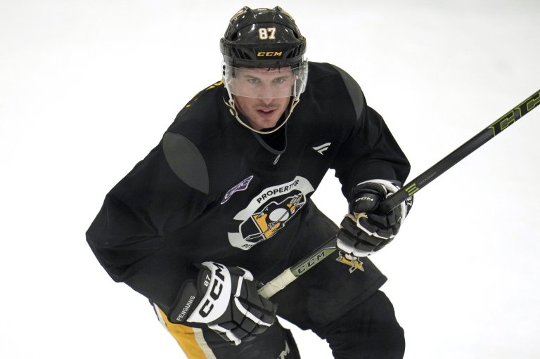 Once playoff fixtures, Sidney Crosby and the Pittsburgh Penguins are in the midst of a rebuild | iNFOnews.ca