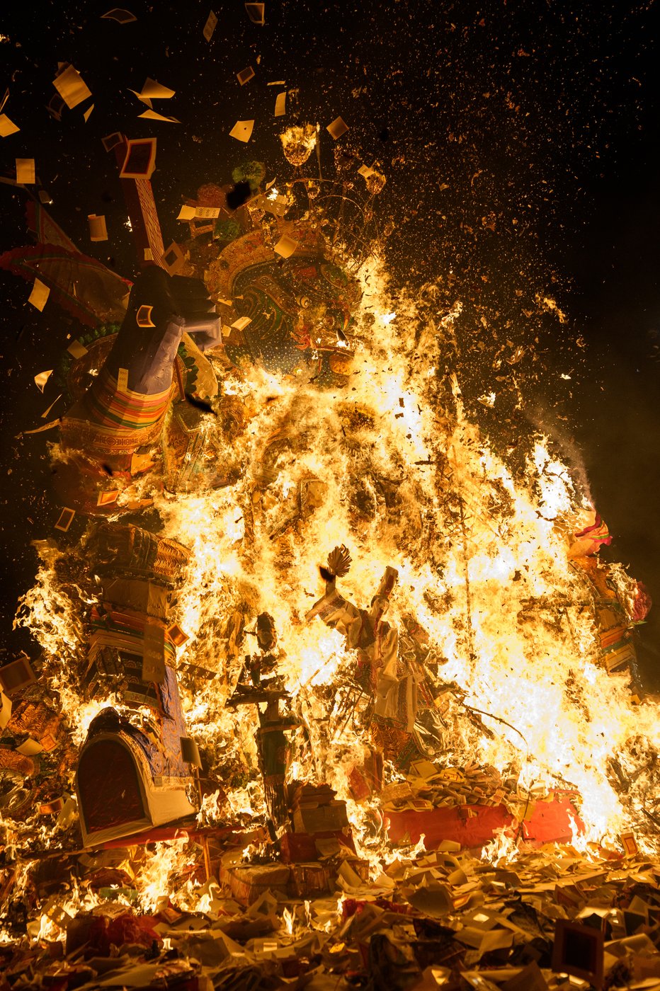 The living care for ancestors and wandering spirits at Malaysia's Hungry Ghost Festival | iNFOnews.ca The living care for ancestors and wandering spirits at Malaysia's Hungry Ghost Festival | iNFOnews.ca