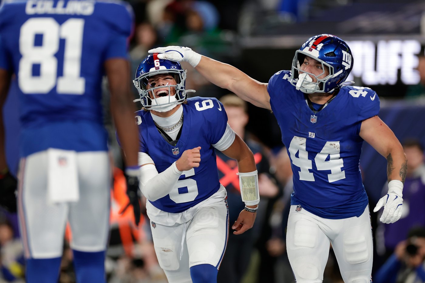 Cam Skattebo runs for 3 TDs and Jaxson Dart shines as the Giants beat the Eagles 34-17 | iNFOnews.ca Cam Skattebo runs for 3 TDs and Jaxson Dart shines as the Giants beat the Eagles 34-17 | iNFOnews.ca