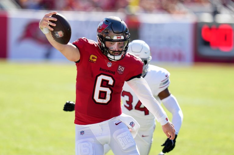 Tristan Wirfs' TD catch and late defensive stop help Buccaneers beat Cardinals 20-17 | iNFOnews.ca