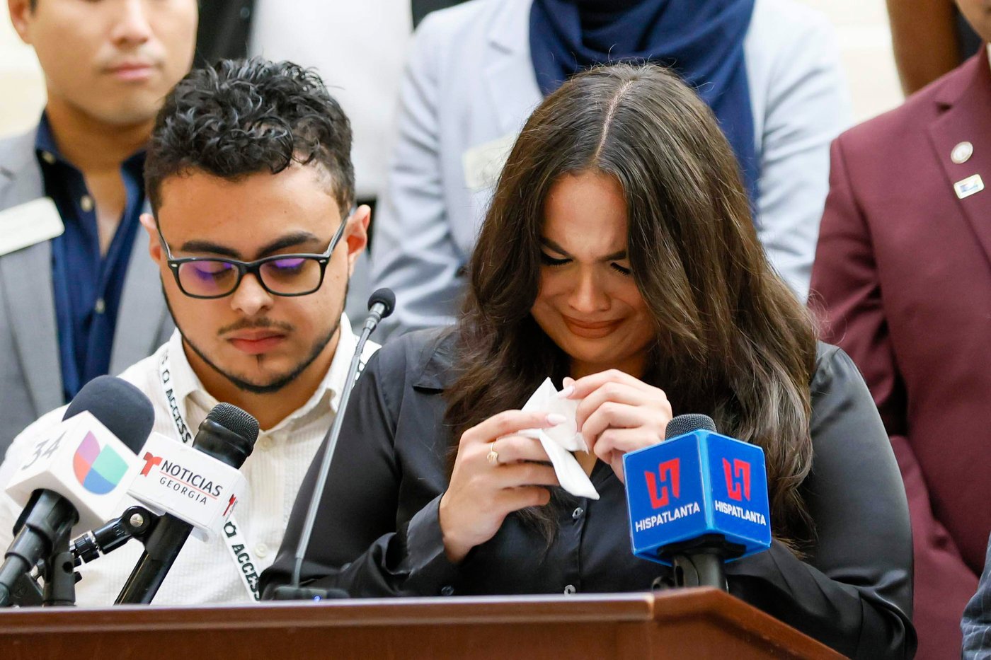 Family, supporters urge release of Spanish-language journalist in ICE custody | iNFOnews.ca