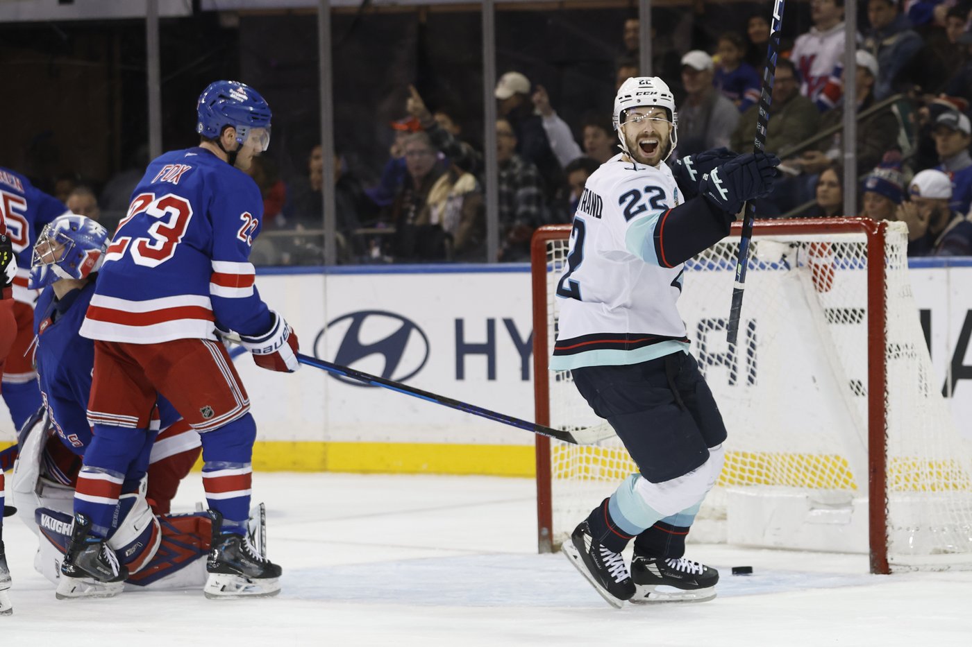 Bjorkstrand scores twice as Kraken rally past Rangers for a 7-5 win | iNFOnews.ca Bjorkstrand scores twice as Kraken rally past Rangers for a 7-5 win | iNFOnews.ca