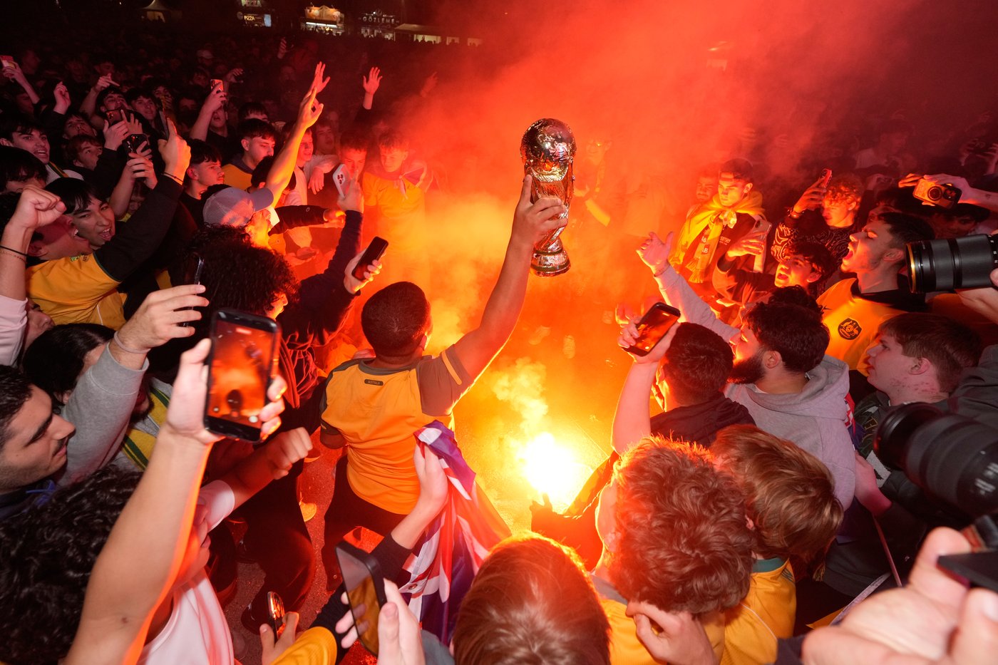 Soccer fans around the world watch the World Cup, in photos | iNFOnews.ca
