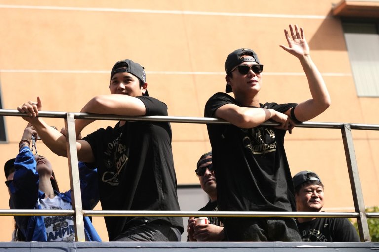 Dodgers celebrate historic back-to-back World Series titles with downtown parade | iNFOnews.ca