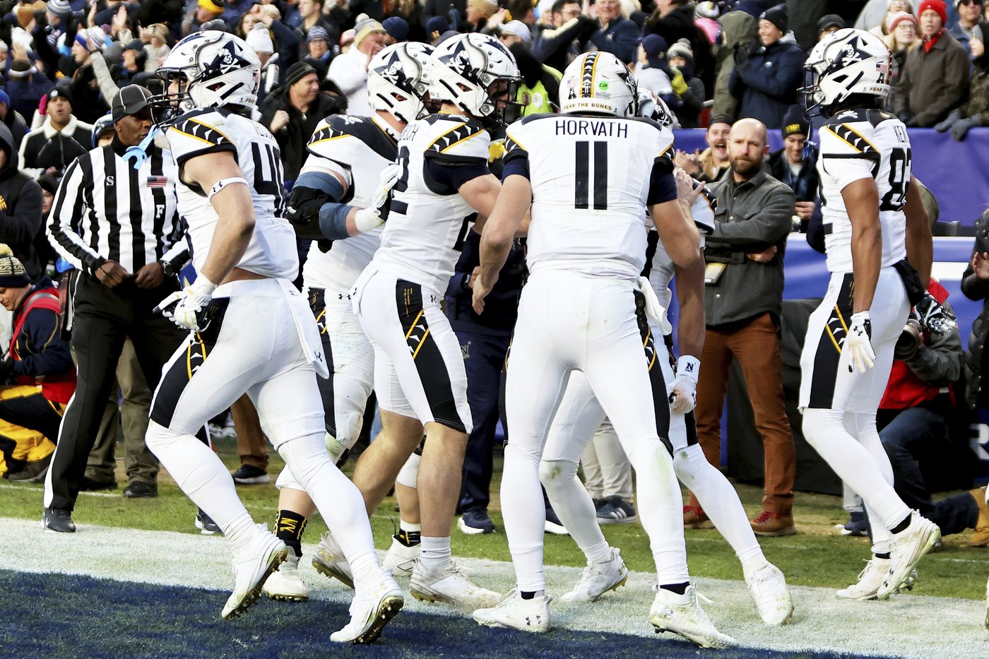 Blake Horvath shines as Navy dominates in a 31-13 victory over Bryson Daily and No. 19 Army | iNFOnews.ca Blake Horvath shines as Navy dominates in a 31-13 victory over Bryson Daily and No. 19 Army | iNFOnews.ca