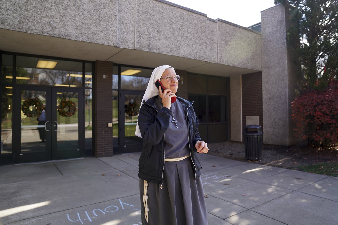 Leap of faith: A few young women in US buck the trends by joining the ranks of Catholic nuns | iNFOnews.ca