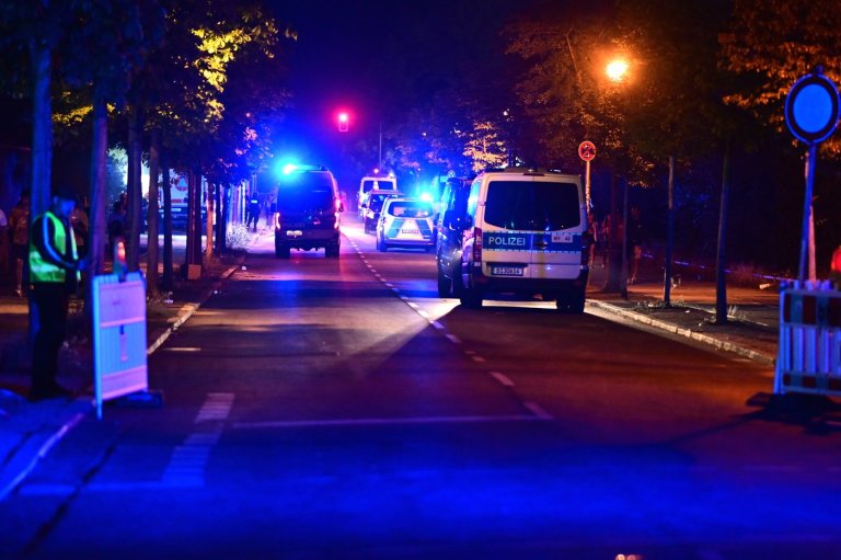 Several people are injured at Berlin's LGBTQ+ march after a car drives into the crowd | iNFOnews.ca