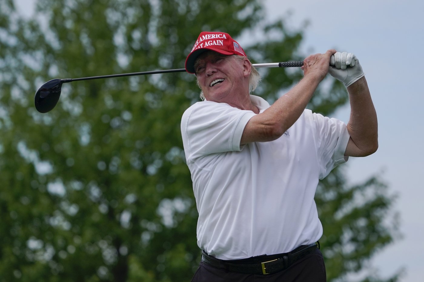 South Korean president takes up golf again to forge a bond with Trump | iNFOnews.ca