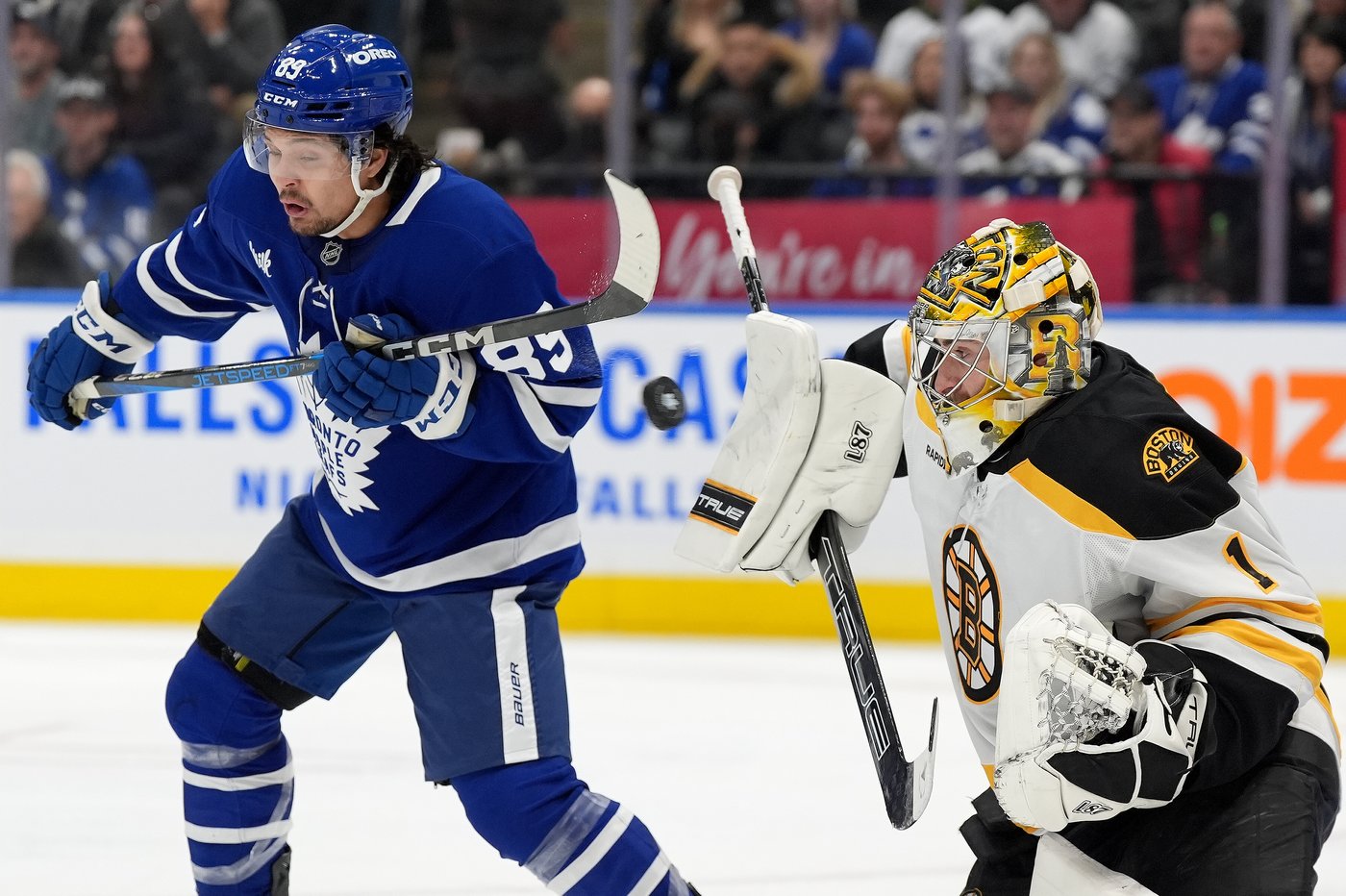Matthew Knies nets hat trick as Leafs beat Bruins 6-4 in Auston Matthews return | iNFOnews.ca