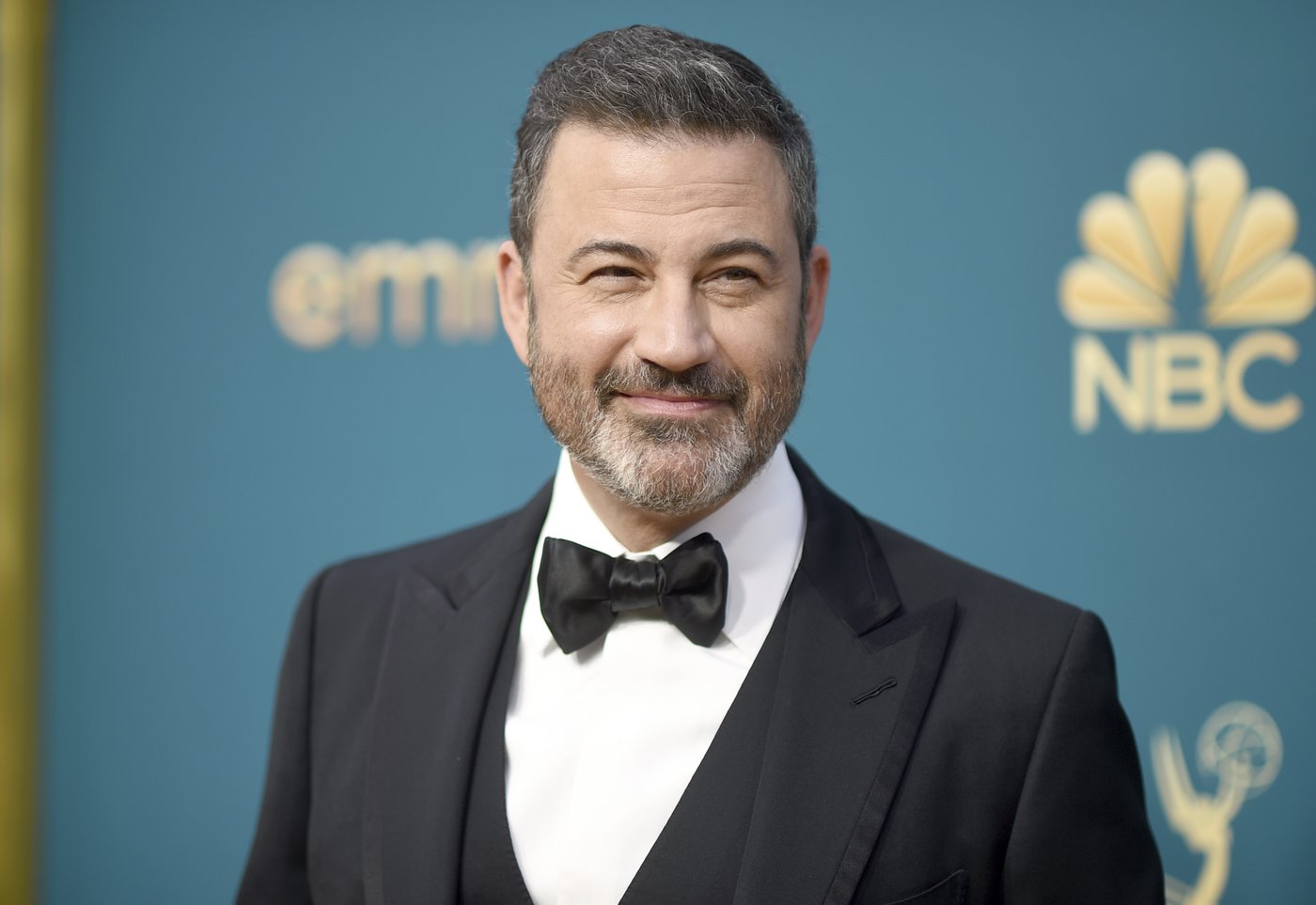 What are Nexstar and Sinclair, the ABC affiliate owners who issued statements against Jimmy Kimmel | iNFOnews.ca