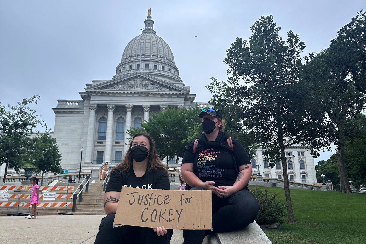 Wisconsin's capital city cancels signature events, grapples with fallout from police shooting | iNFOnews.ca