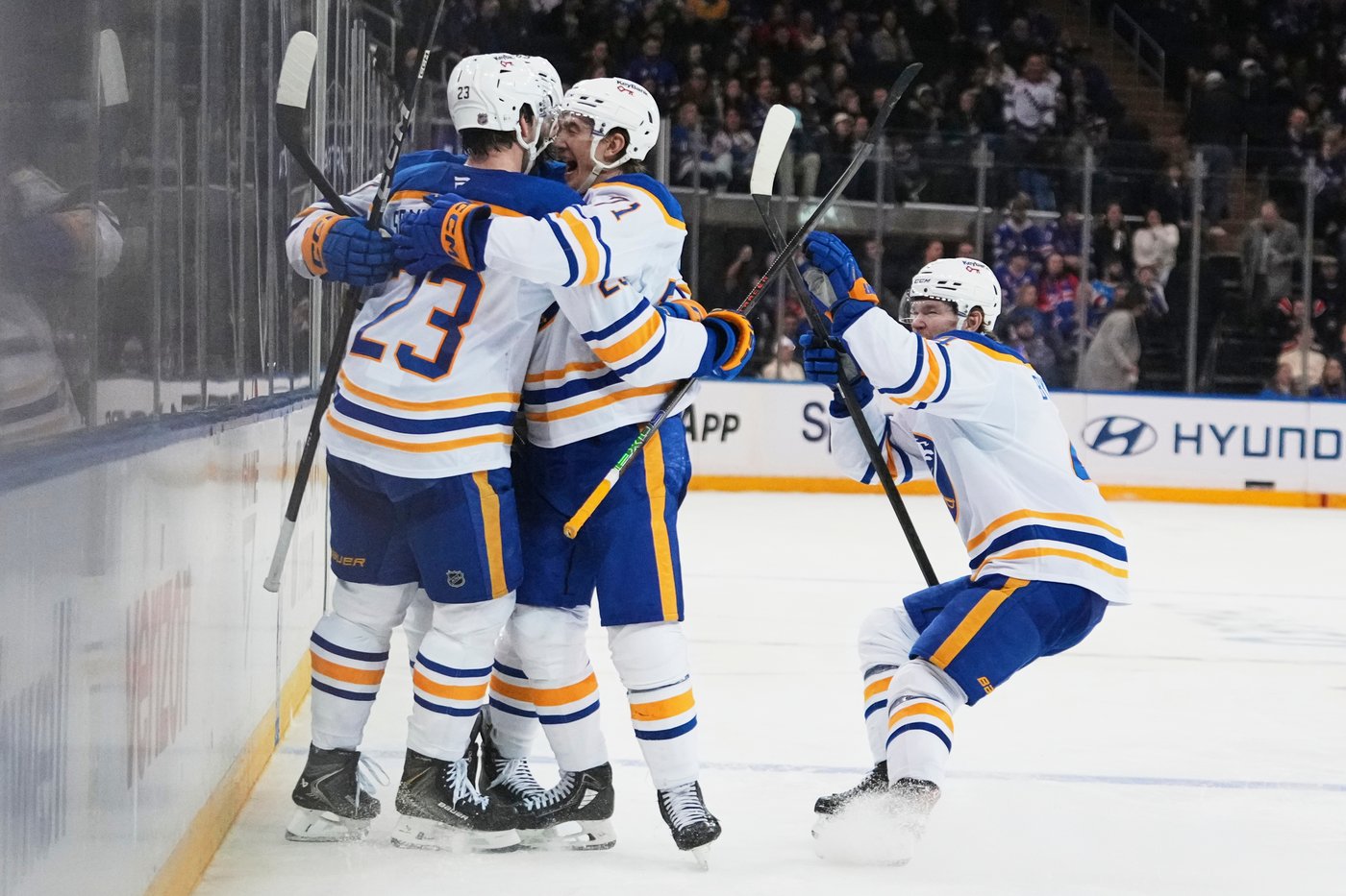 Sabres beat the Rangers 5-2 to win for the 12th time in 13 games | iNFOnews.ca
