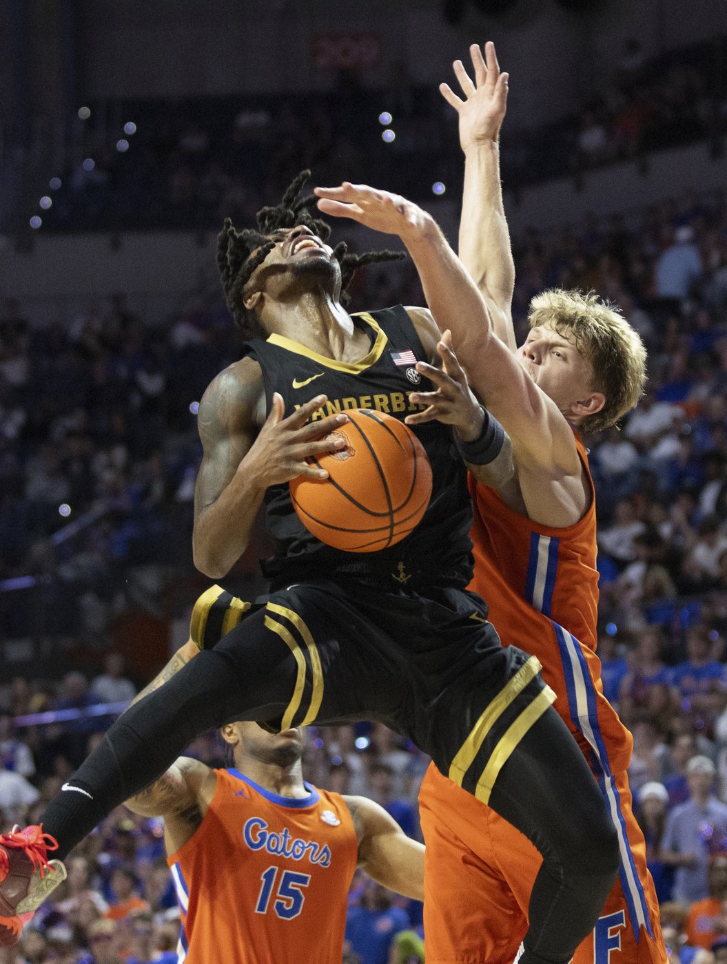 Richard and Condon come up big with Clayton out, and No. 6 Florida beats Vanderbilt 86-75 | iNFOnews.ca