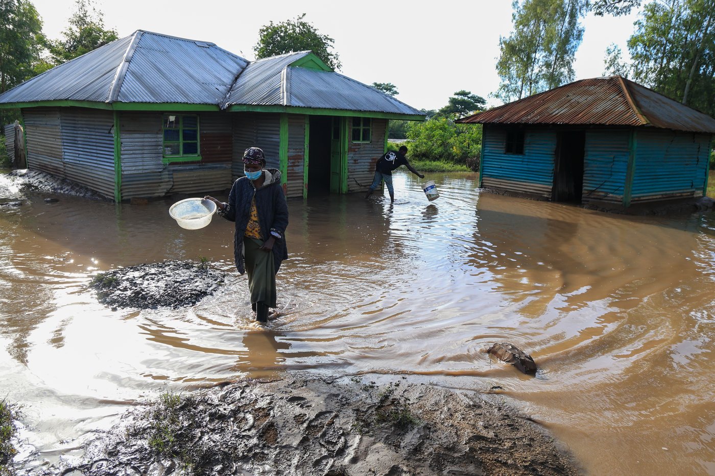 Kenya floods worsen as 2 rivers burst banks, with death toll hitting 88 | iNhome Kenya floods worsen as 2 rivers burst banks, with death toll hitting 88 | iNhome