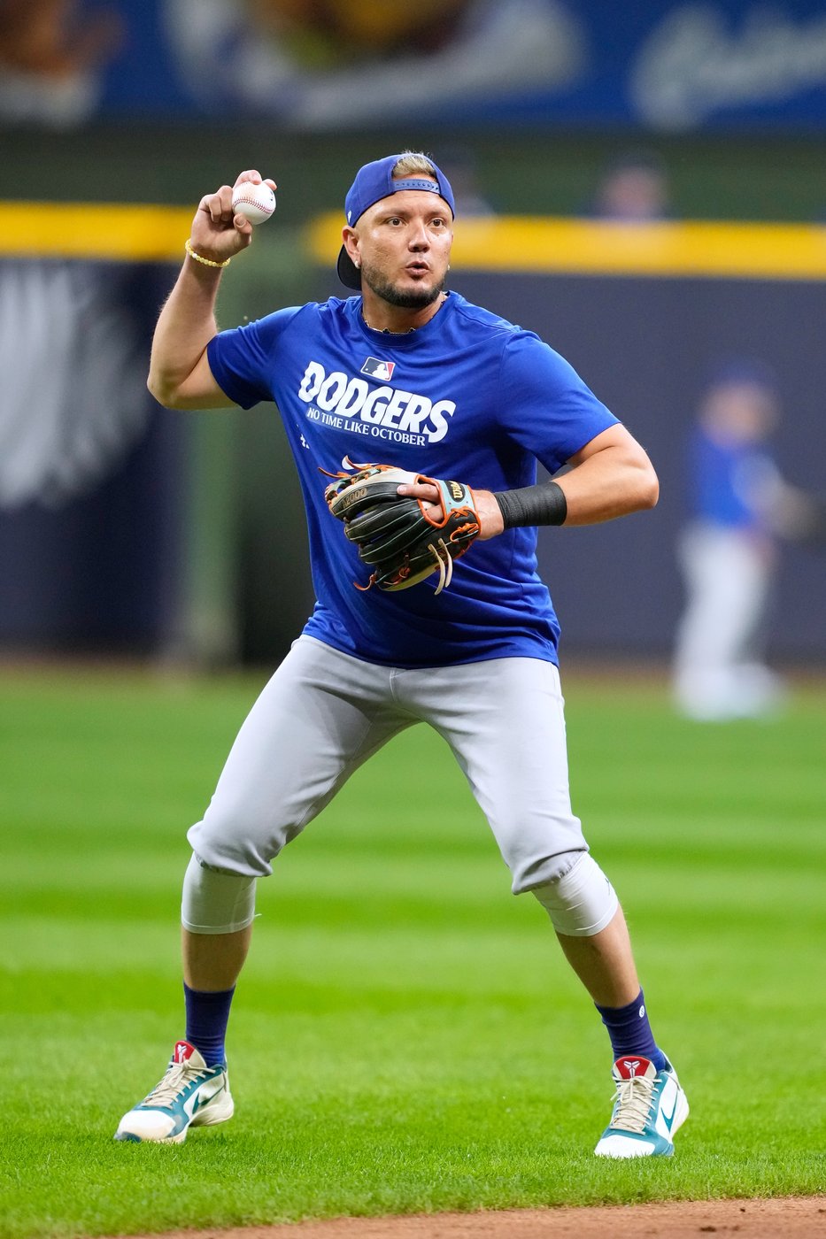 Dodgers keep infielder Miguel Rojas on their NLCS roster against the Brewers | iNFOnews.ca Dodgers keep infielder Miguel Rojas on their NLCS roster against the Brewers | iNFOnews.ca