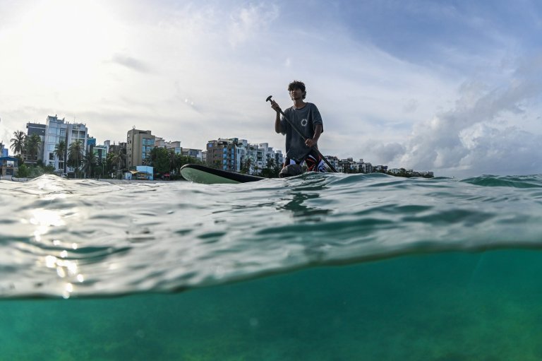 Young activists in the Maldives confront climate threats to their island nation | iNFOnews.ca