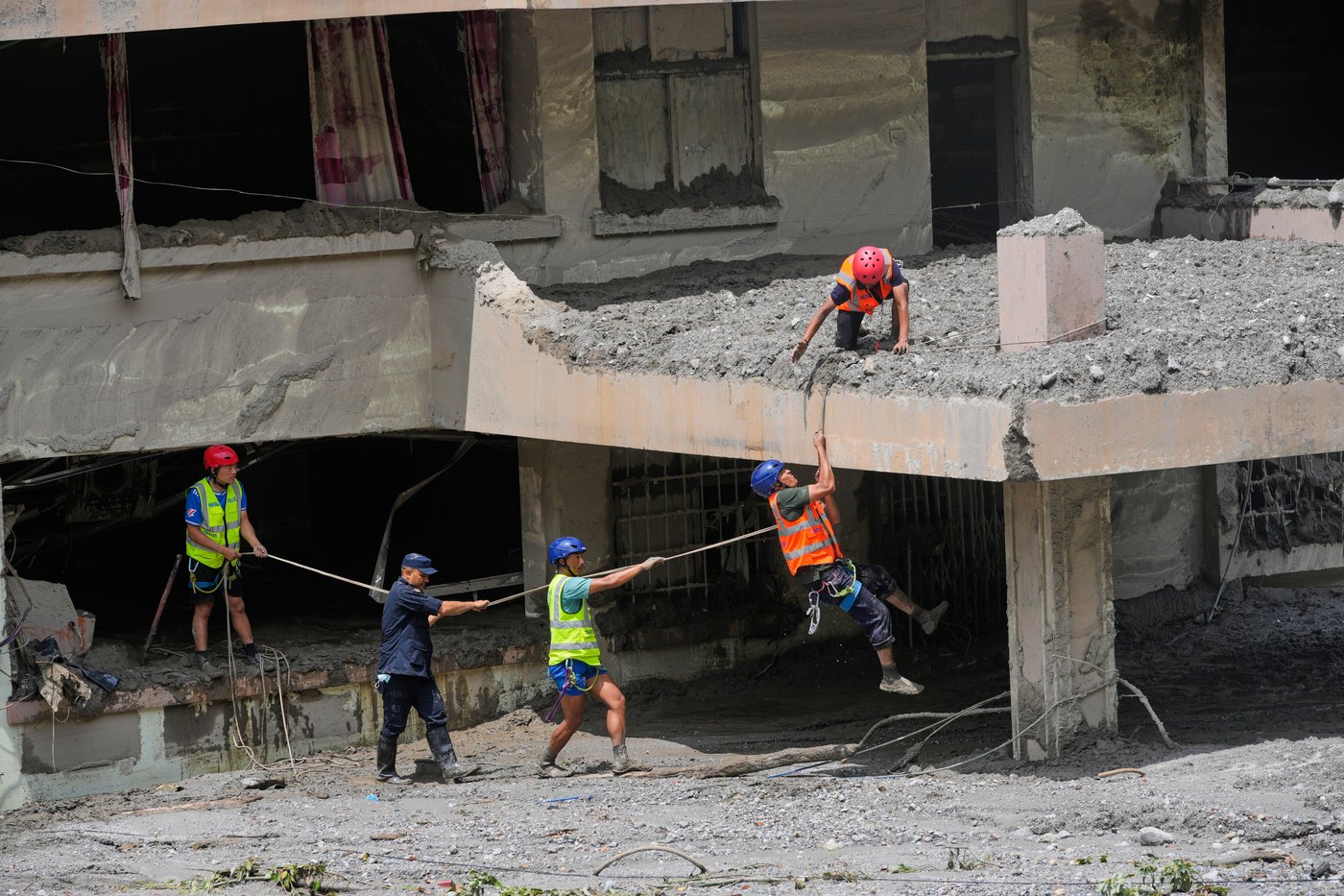 Photos show aftermath of flash floods in Nepal | iNFOnews.ca