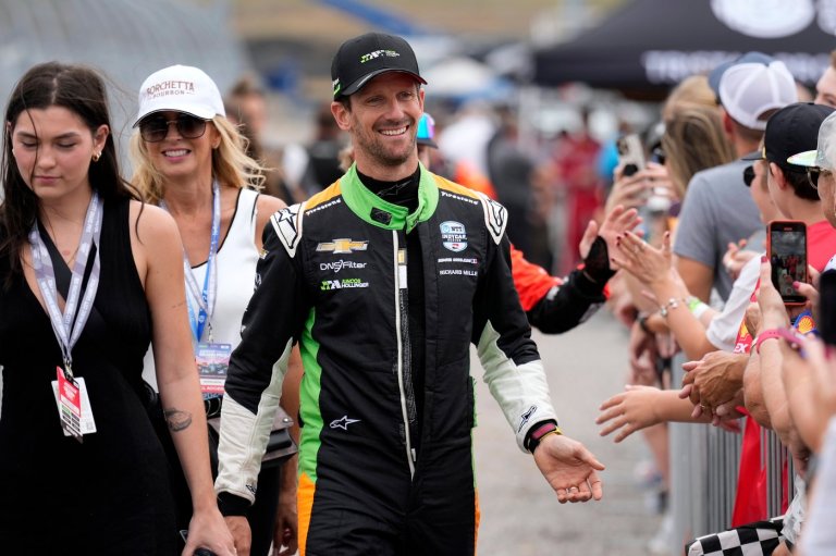 Romain Grosjean to drive an F1 car five years after his fiery crash | iNFOnews.ca