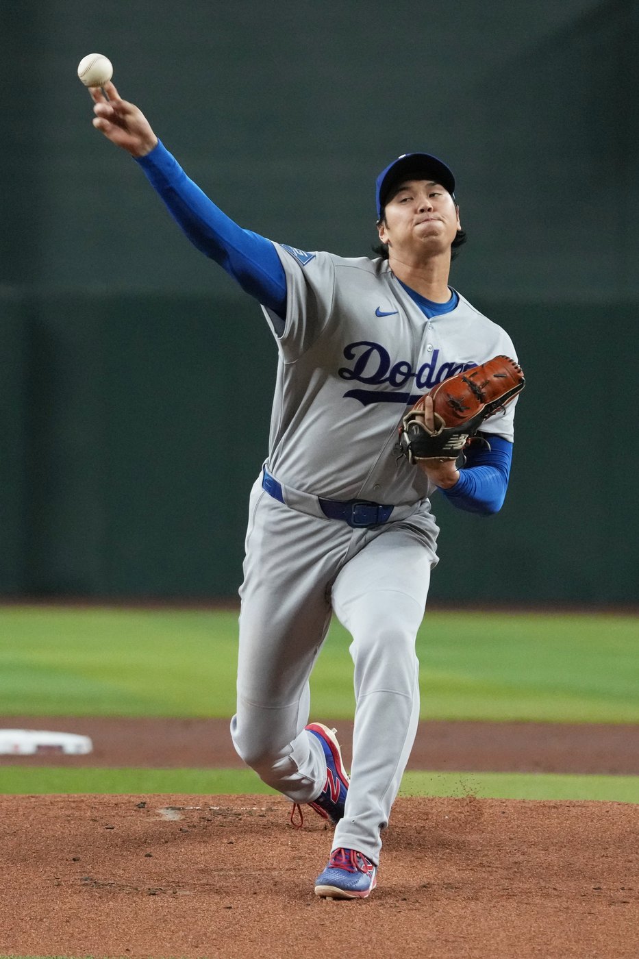 Shohei Ohtani dominates in 6 scoreless innings, Dodgers rout Diamondbacks 7-0 | iNFOnews.ca