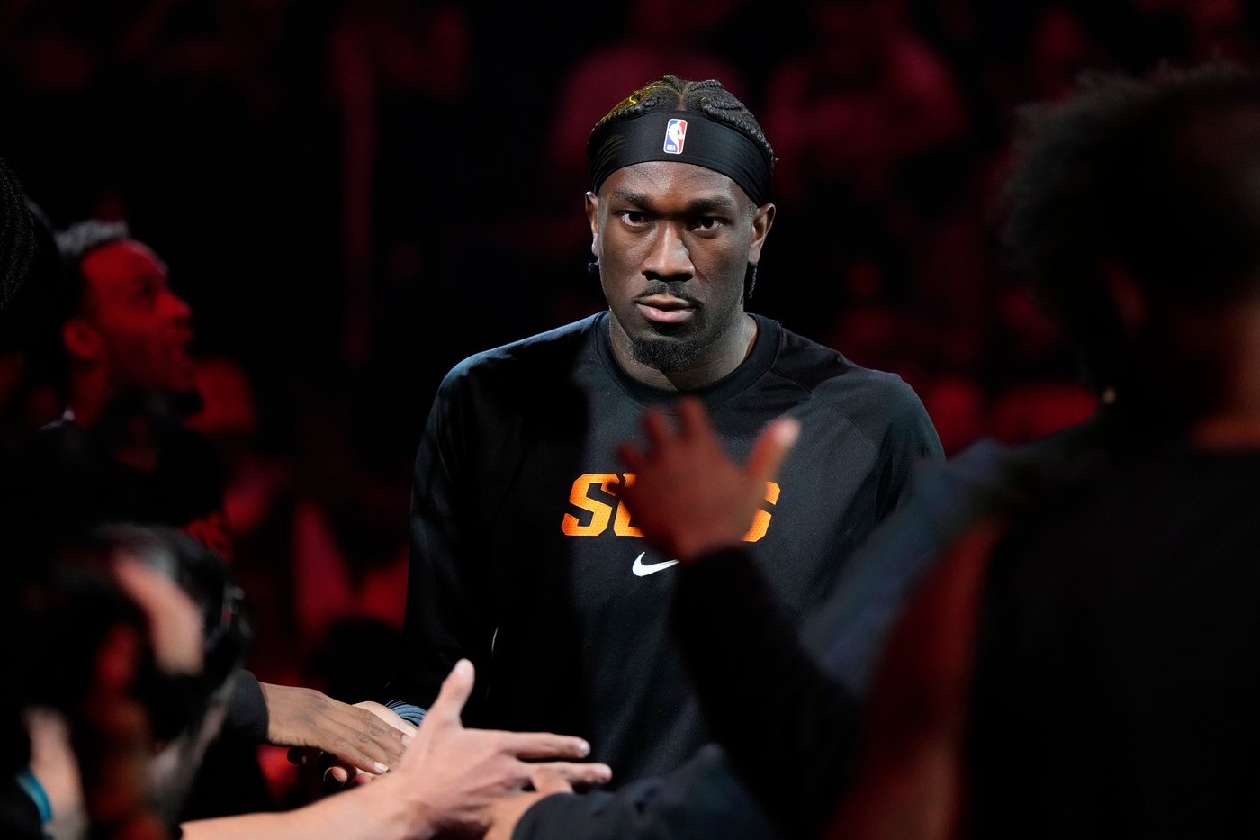 Suns finalizing deal to bring back Mark Williams on $38 million, 3-year deal, AP source says | iNFOnews.ca