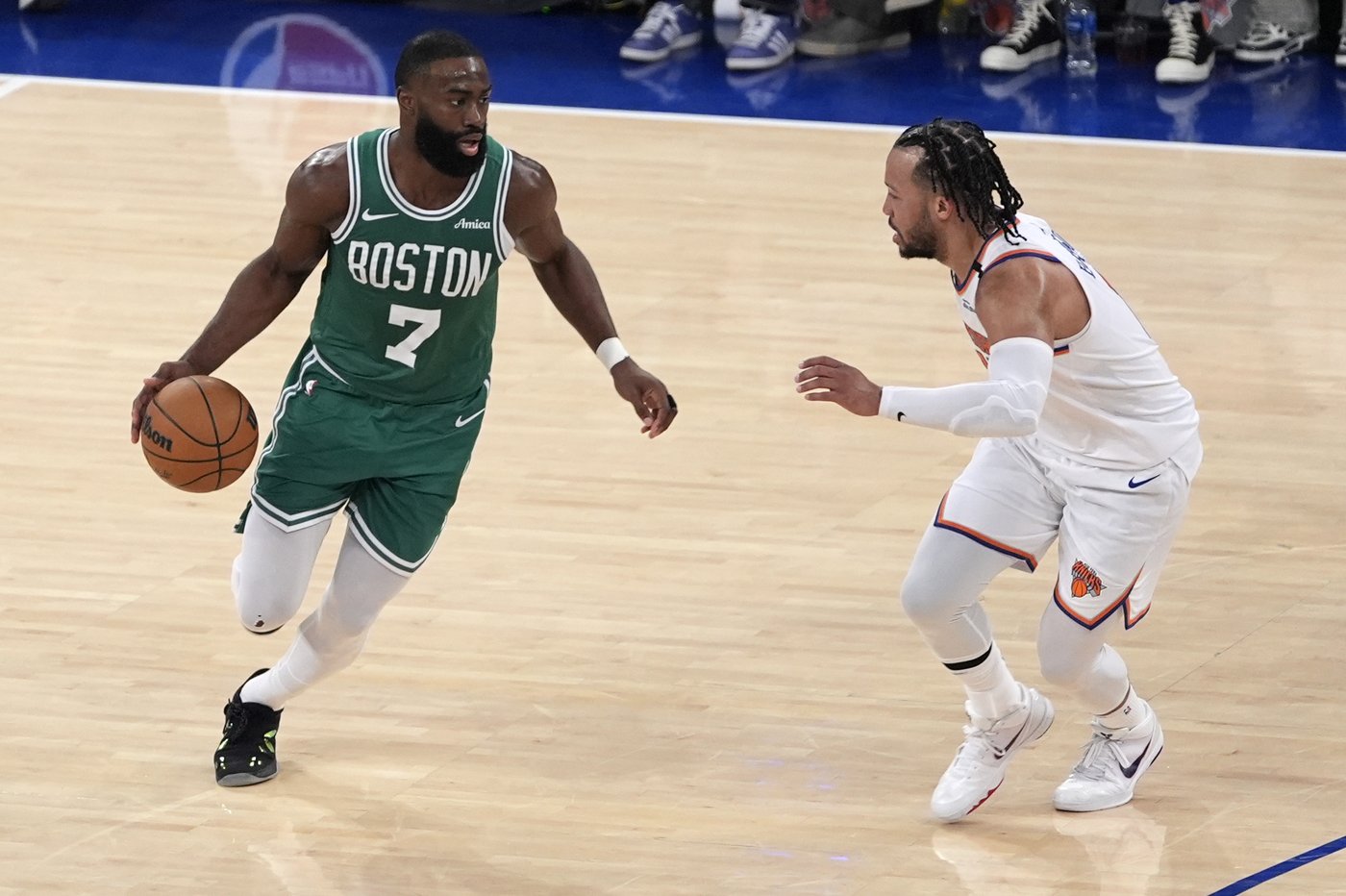 Warriors, Knicks will try to bounce back from home playoff losses with another chance in Game 4 | iNFOnews.ca