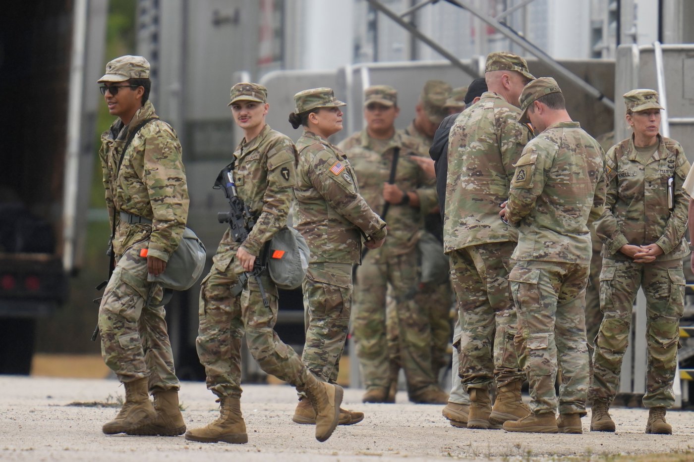 National Guard members from Texas are in Illinois in Trump's latest move to send troops to cities | iNFOnews.ca