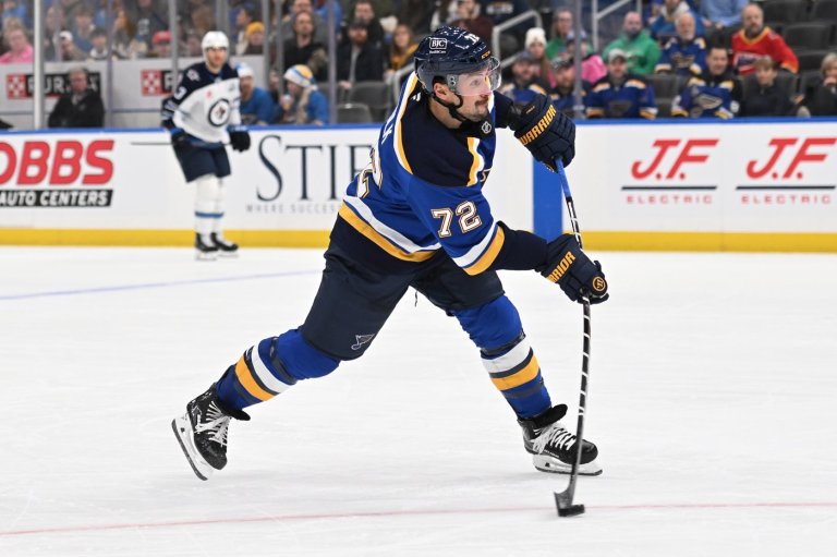 Faulk scores only goal of game, Hofer makes 24 saves to help Blues blank Jets 1-0 | iNFOnews.ca